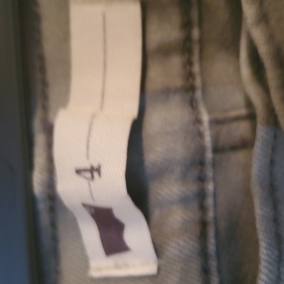 Levi brand military green cropped jeans. HOST Pick! - Picture 3 of 4